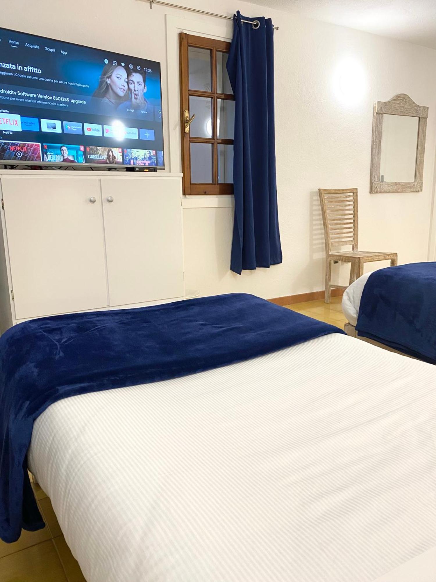 Cala Reale Rooms Marinella 马里内拉 外观 照片