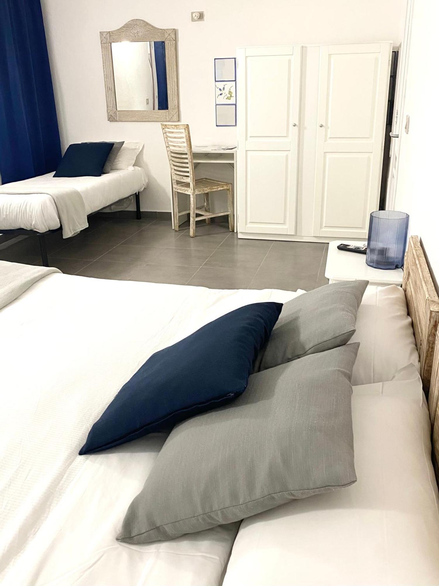 Cala Reale Rooms Marinella 马里内拉 外观 照片