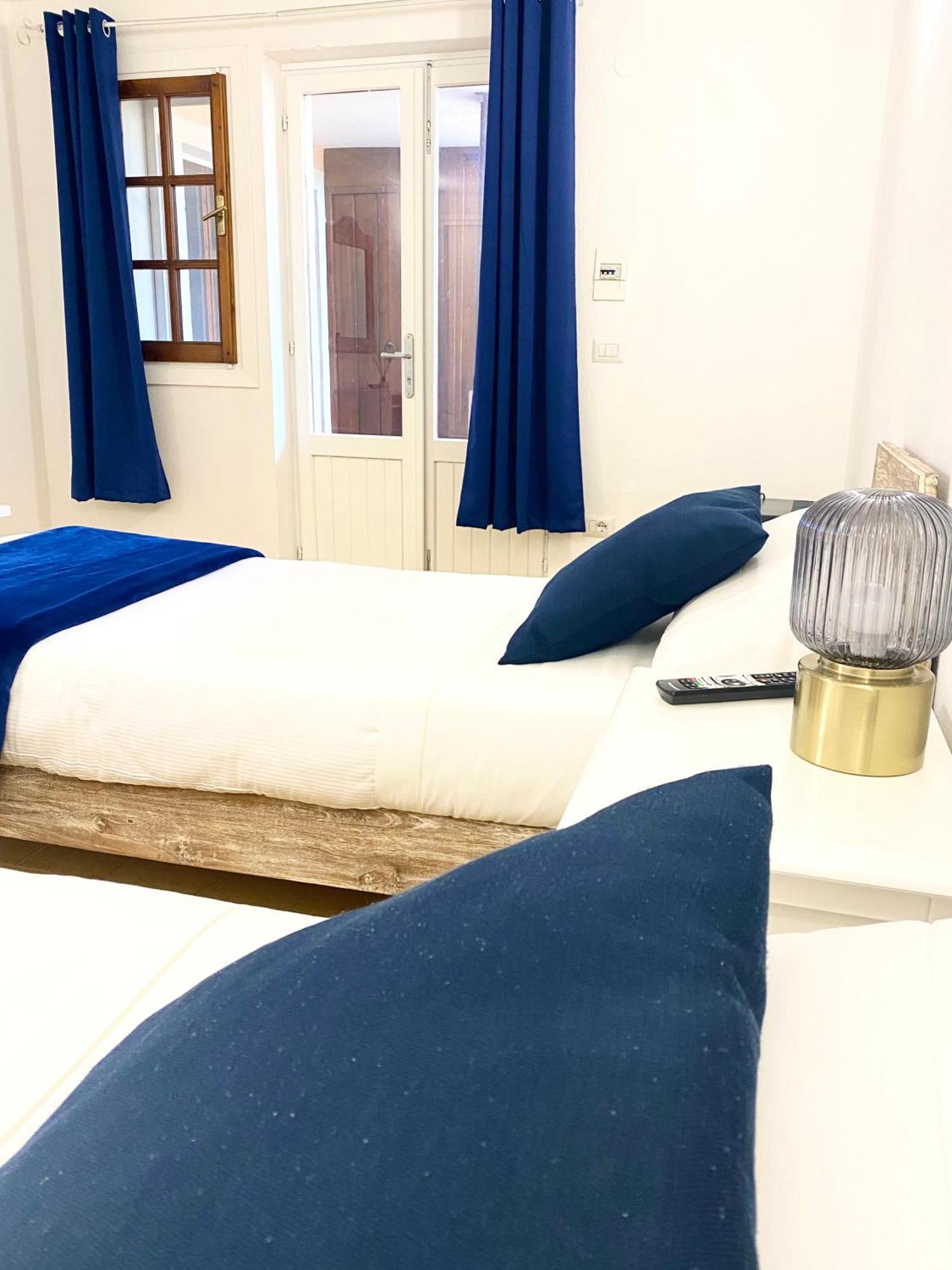Cala Reale Rooms Marinella 马里内拉 外观 照片