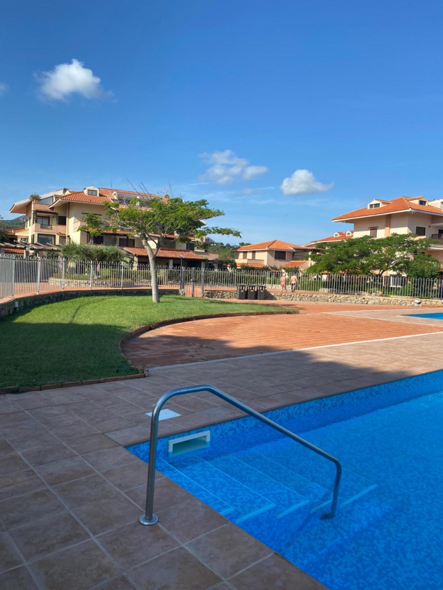 Cala Reale Rooms Marinella 马里内拉 外观 照片